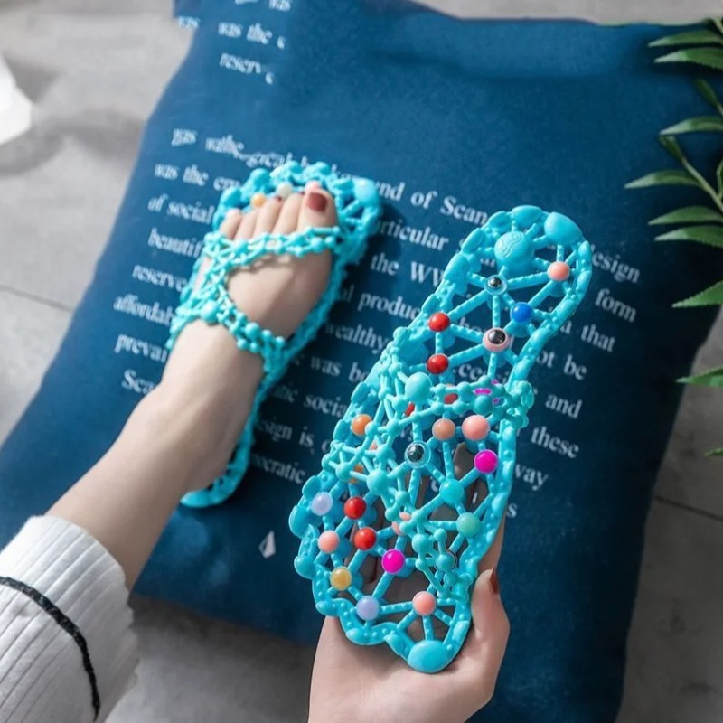 Sandal Musim Panas dengan Buti - Health & Wellness Fairs ulasan dan harga